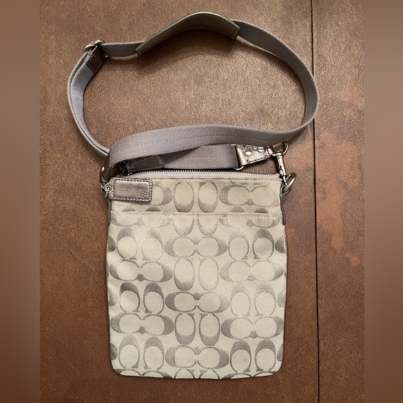 Coach Purse - Picture 2 of 2